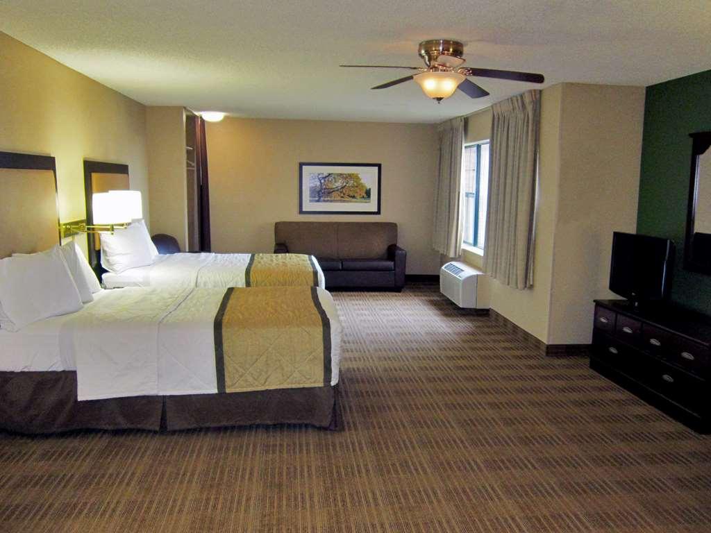 底特律-绍斯菲尔德i696美国长住酒店 法明顿山 客房 照片